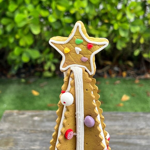 Old Time Pottery Gingerbread Christmas Tree Peppermint Candy Village Scene 13" - Picture 7 of 11